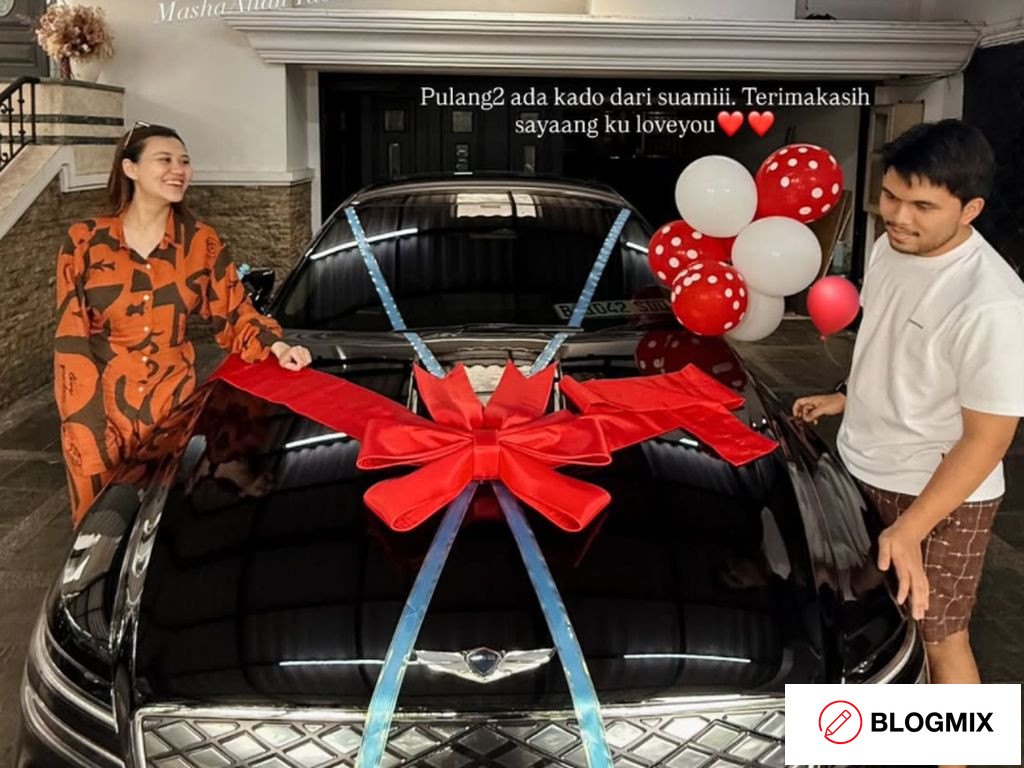 Aaliyah Massaid Dapat Hadiah Mobil dari Thariq Halilintar