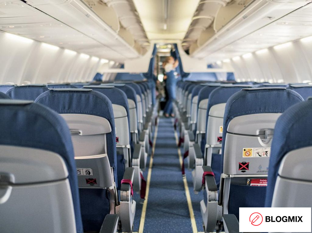 Traveler Muslim Tak Sengaja Makan Babi di Penerbangan, Salah Awak Kabin